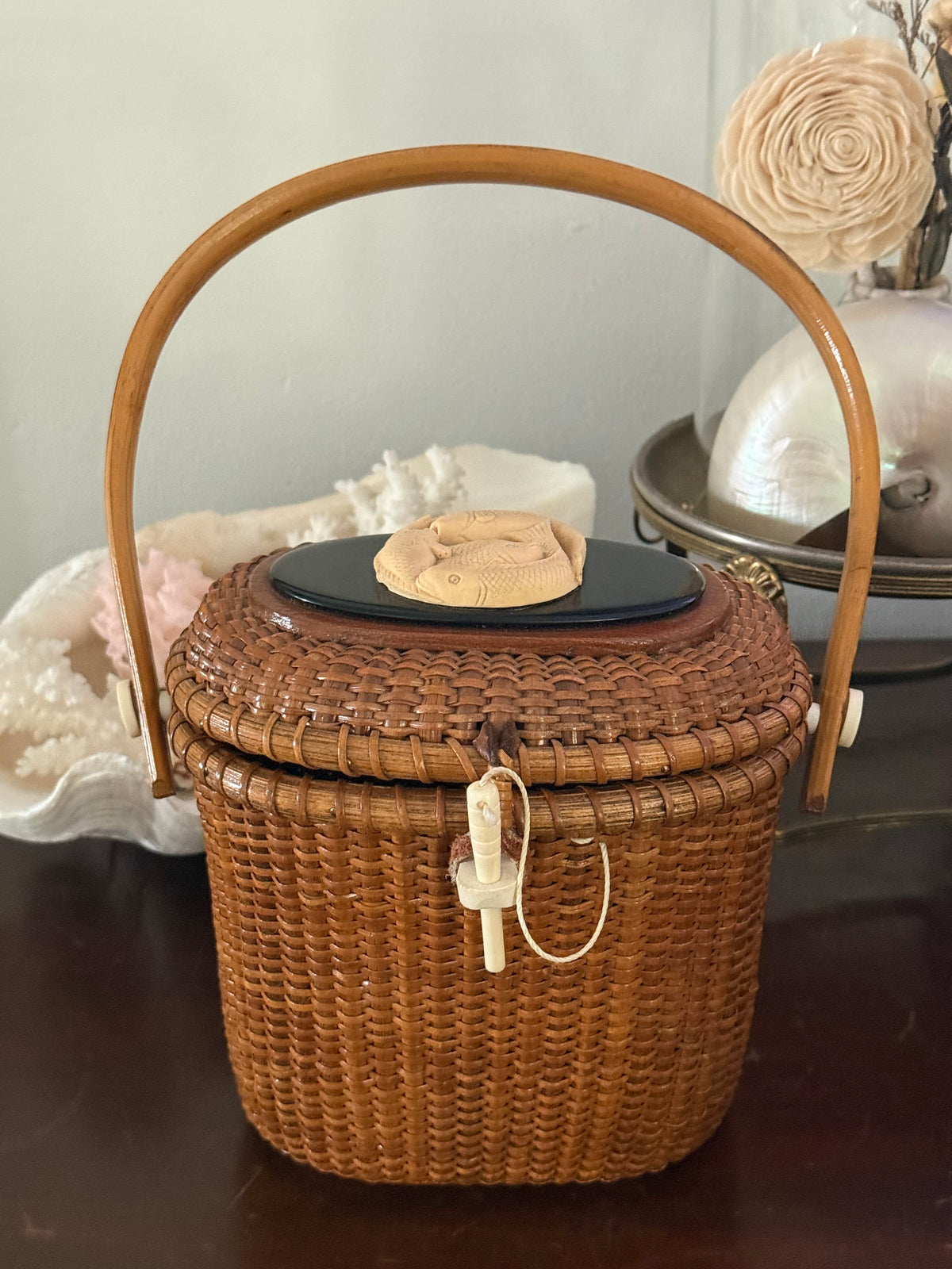 Vintage Farnum Nantucket Basket Purse
