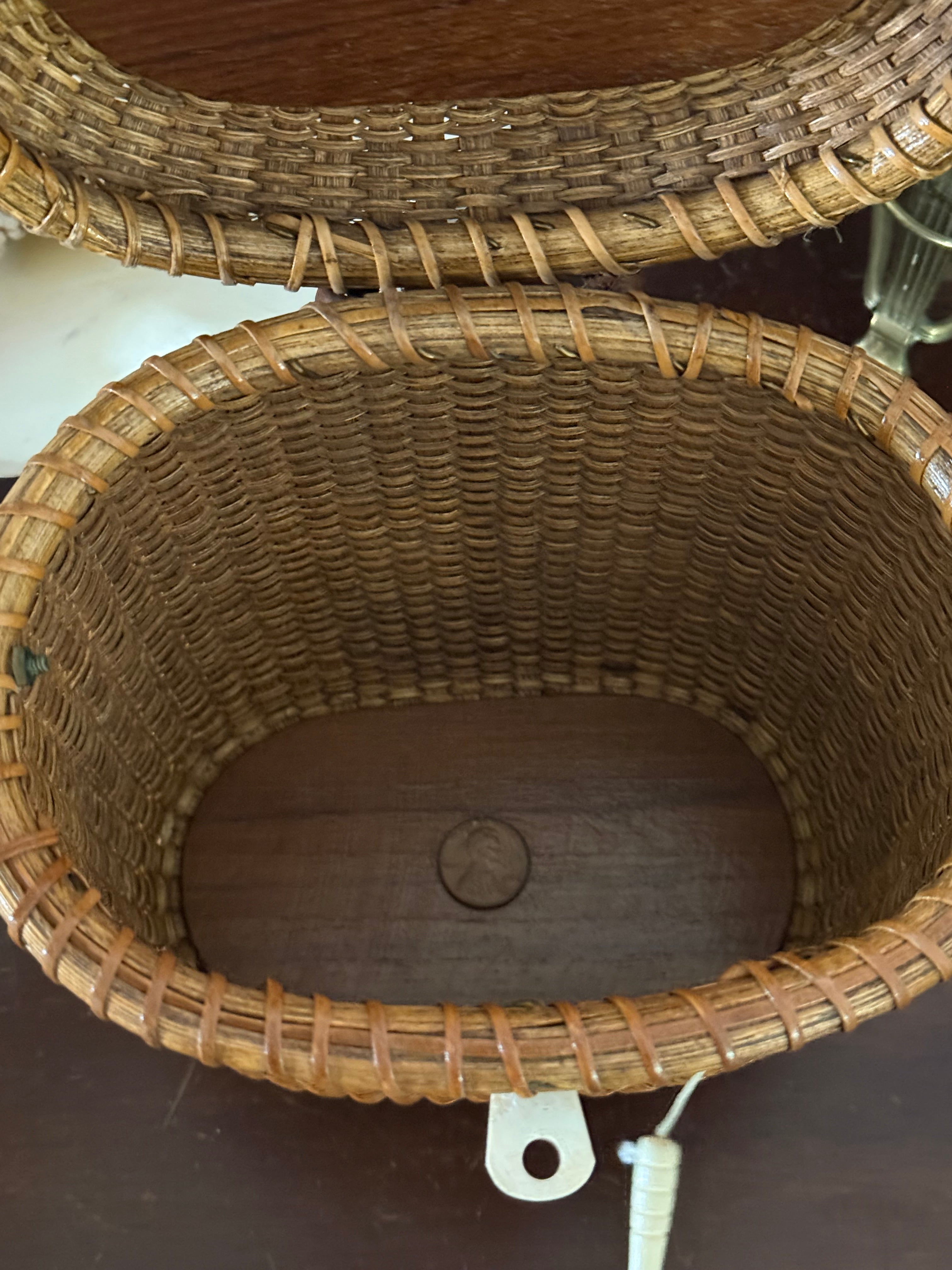 Vintage Farnum Nantucket Basket Purse