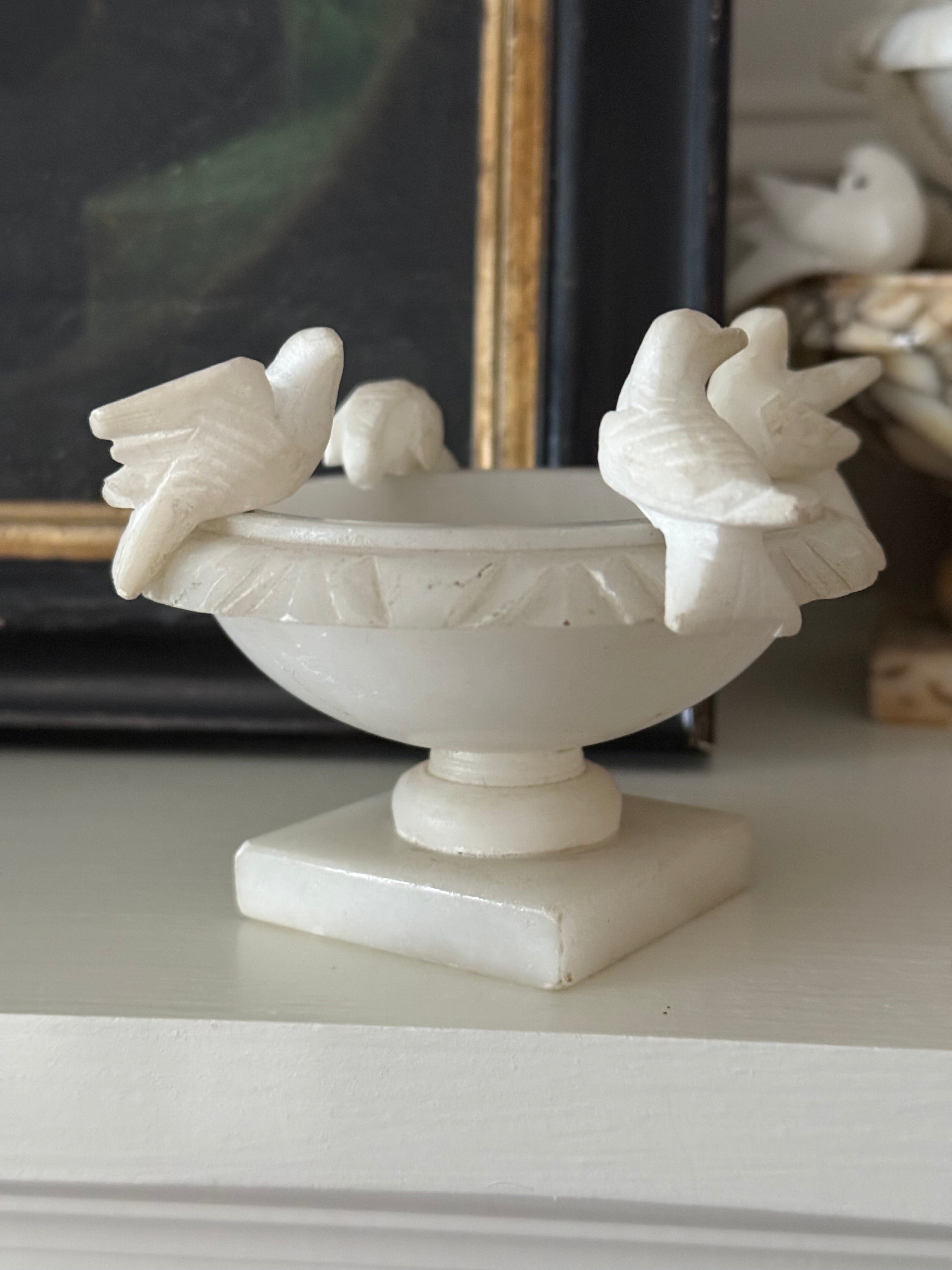 Mid-Century Alabaster Bird Bath with 4 Birds