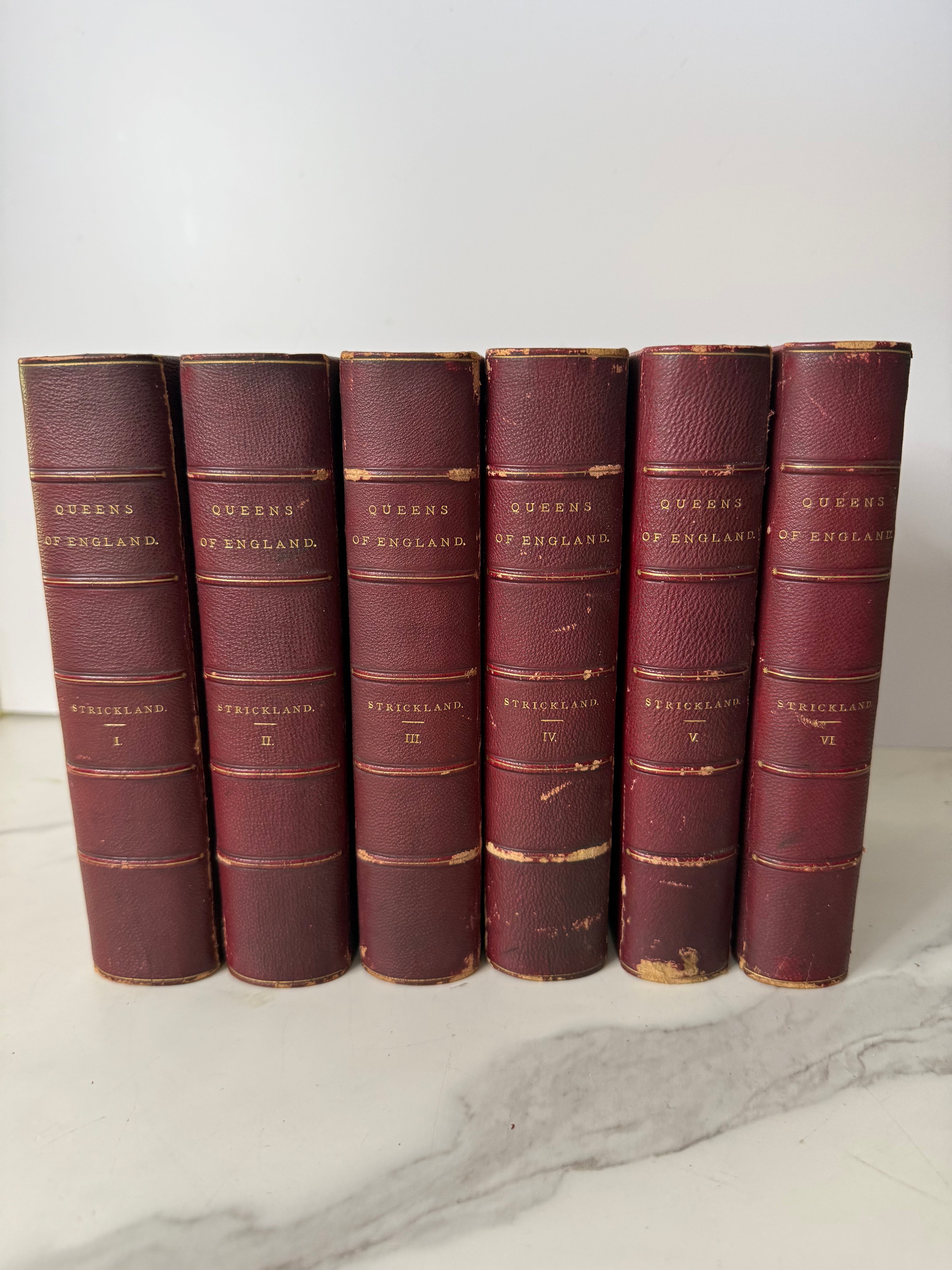 Lives of the Queens of England by Agnes Strickland